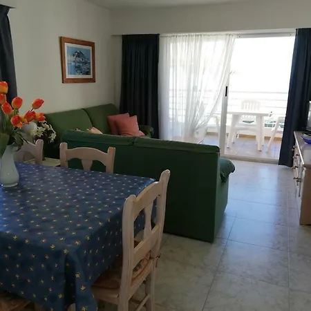 Talima 3a Locdenia 데니아